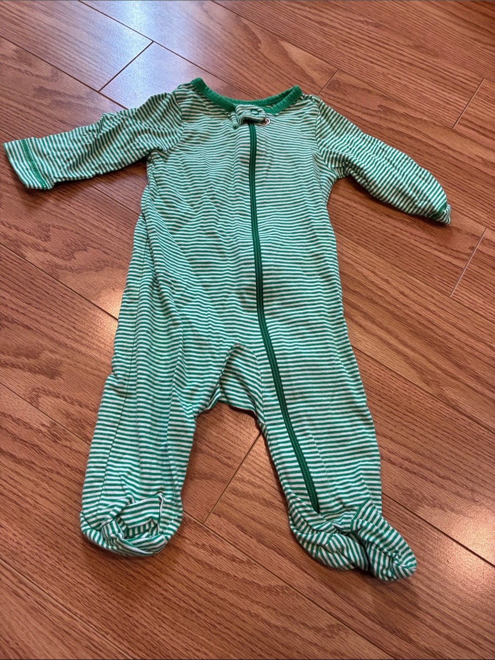 20/25$🧸 Green Striped Baby One-Piece Zipper Sleepsuit